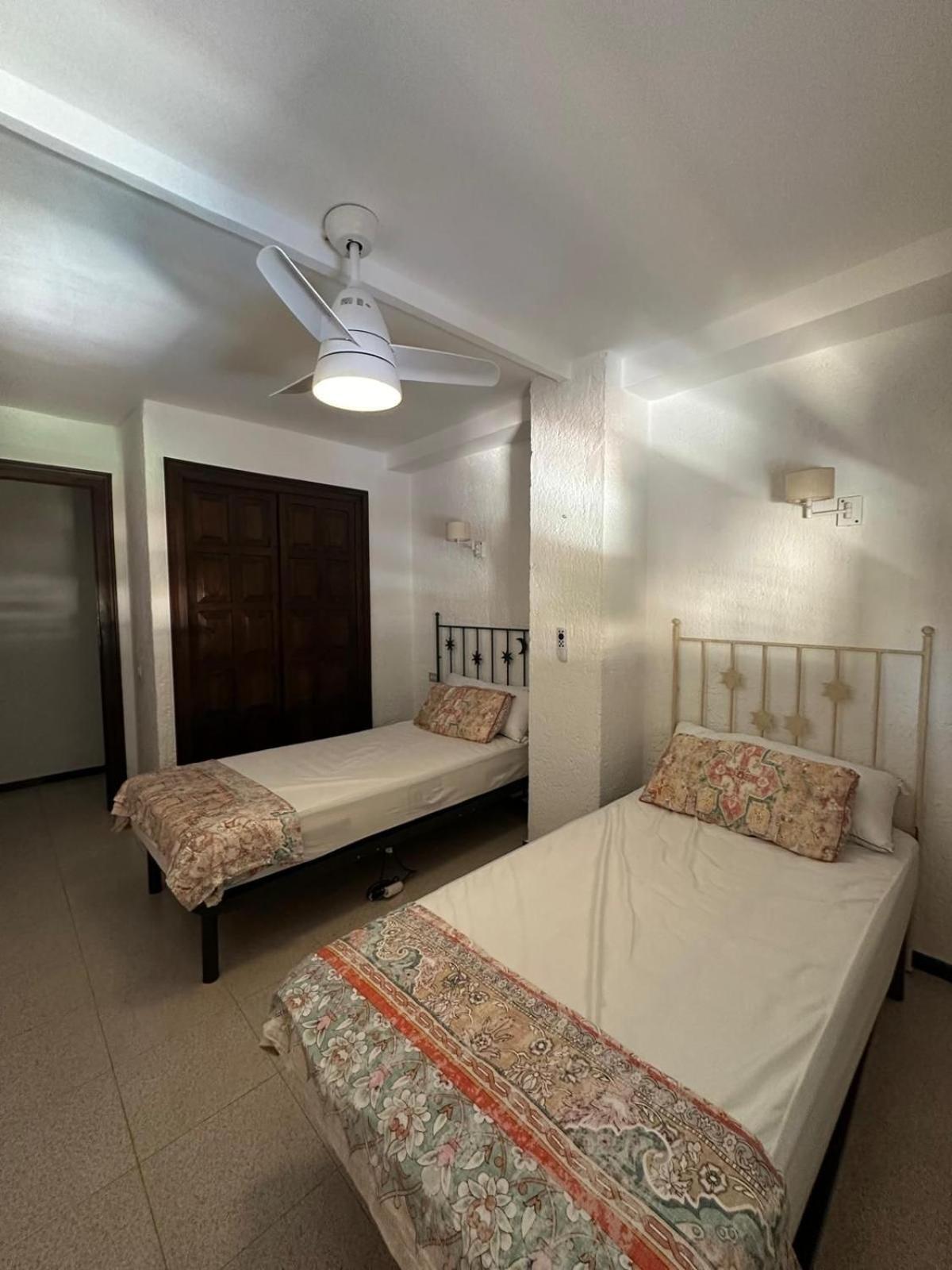 Torre Azafata Apartment Arenales del Sol Ngoại thất bức ảnh